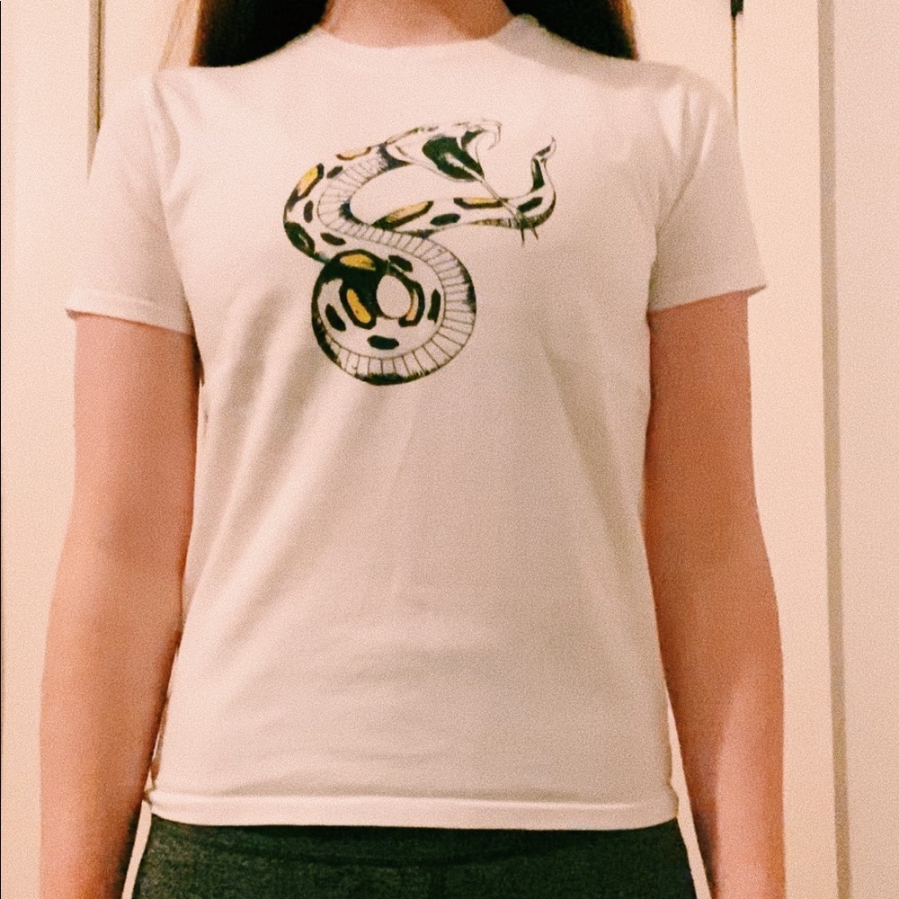 brandy melville snake shirt 🦋